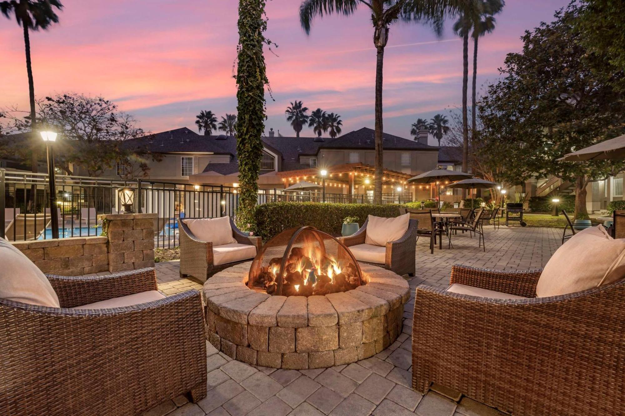 Sonesta Es Suites Torrance Redondo Beach Exterior foto